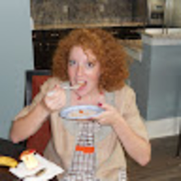 Meet your Posher, Sarah - Picture 1 of 1